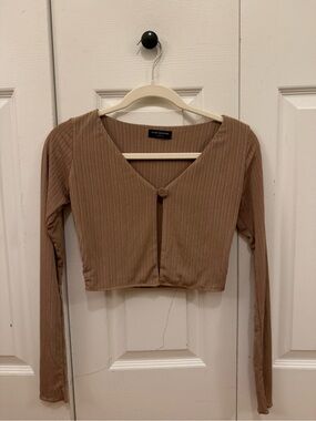 Ribbed Cropped Long-Sleeve Top in Brown